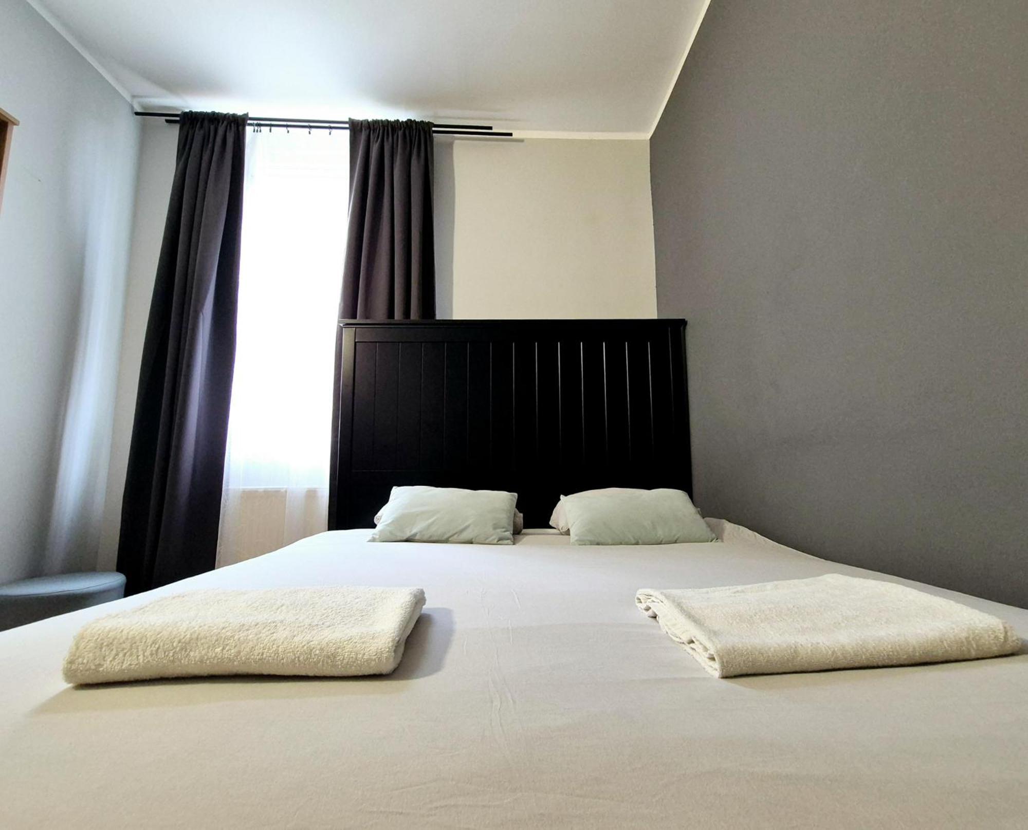 Pini Hostel - Przytulne Pokoje W Centrum Krakowa Εξωτερικό φωτογραφία